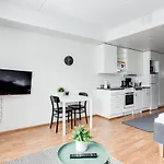 Hiisi Homes Muotiala * 坦佩雷